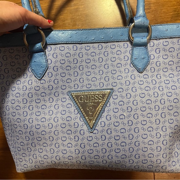 GUESS PURSE - Picture 16 of 16